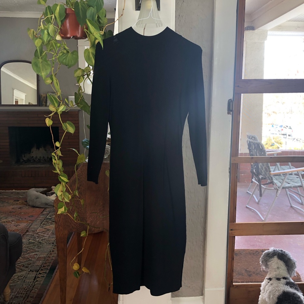 SOLD: Black Midi Dress 🍸